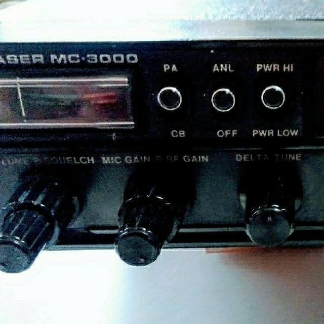 CHSER MC-3000 高性能CB無線機 10W スーパーモジュレーション エンタメ/ホビーのテーブルゲーム/ホビー(アマチュア無線)の商品写真