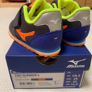 ミズノ(MIZUNO)の【美品】ミズノ  タイニーランナー4  14.5㎝　コーラいろ(スニーカー)