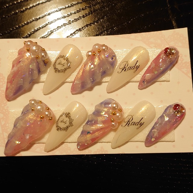 ????人魚の鱗×巻貝パールネイルチップ