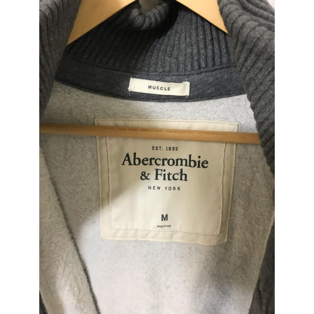 Abercrombie&Fitch(アバクロンビーアンドフィッチ)のAbercrombie & Fitch メンズパーカー メンズのトップス(パーカー)の商品写真