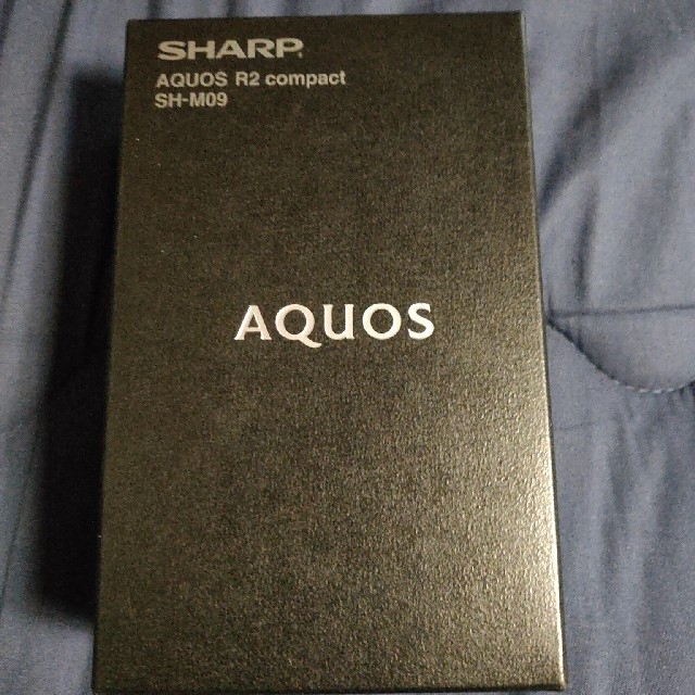 AQUOS R2 compact sh-m09