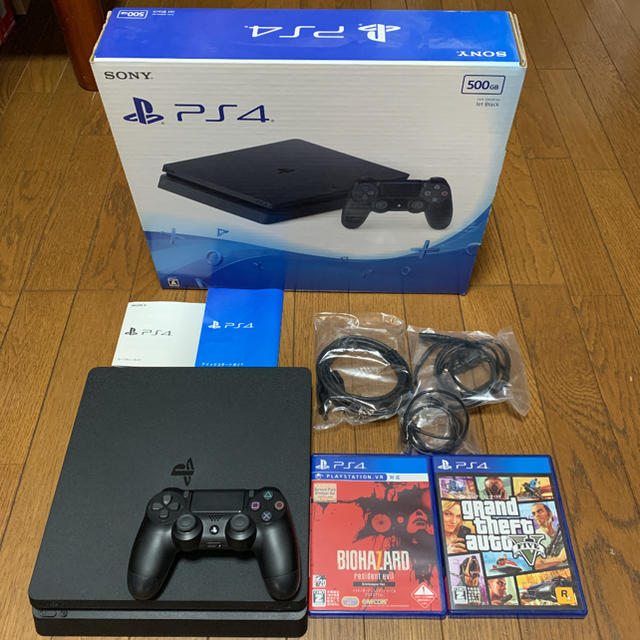 PlayStation 4 ジェット・ブラック 500GB(CUH-2000A