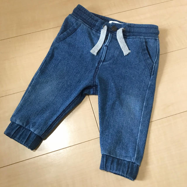 ZARA(ザラ)のZARA   ストレッチデニム　74 キッズ/ベビー/マタニティのベビー服(~85cm)(パンツ)の商品写真