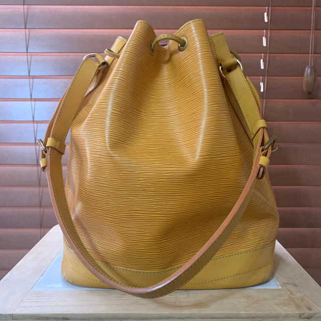 ほぼなし汚れLOUIS VUITTON  エピ　ノエ