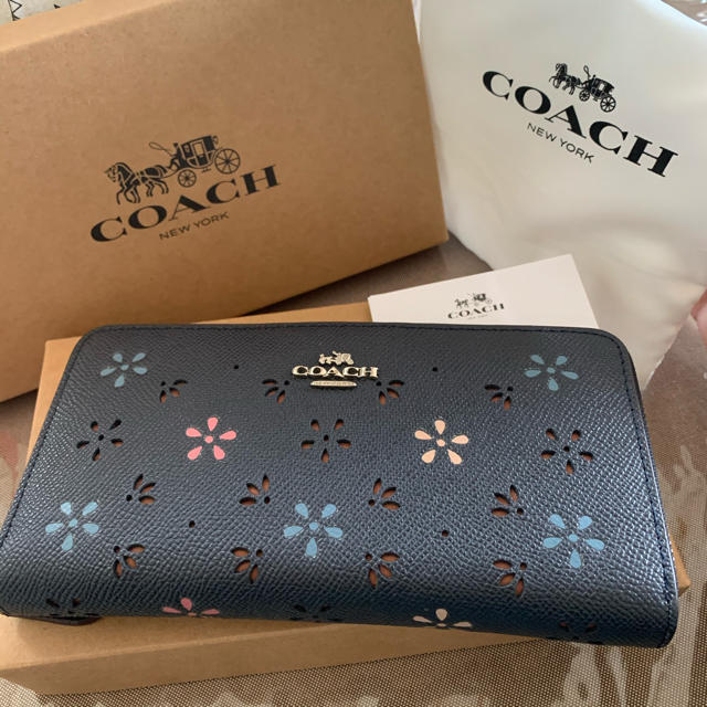 COACH(コーチ)のCOACH 財布 花柄 メンズのファッション小物(長財布)の商品写真