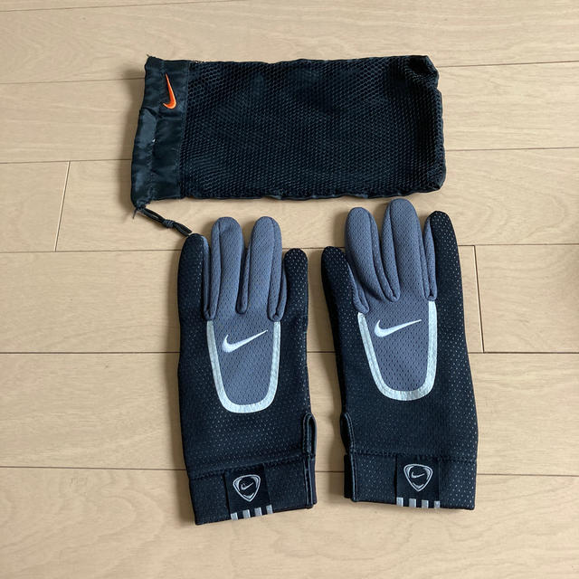 NIKE(ナイキ)のNIKEグローブ メンズのファッション小物(手袋)の商品写真