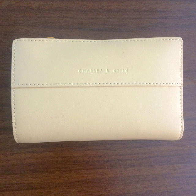 Charles and Keith(チャールズアンドキース)のチャールズアンドキース♡財布 レディースのファッション小物(財布)の商品写真