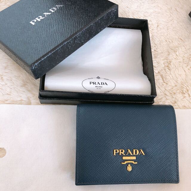 PRADA 財布　ミニ財布　二つ折り財布