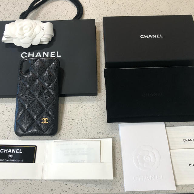 CHANEL(シャネル)の専用メティエダールコレクションiPhoneX/XS キャビア スマホ/家電/カメラのスマホアクセサリー(iPhoneケース)の商品写真