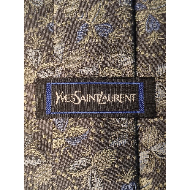 Saint Laurent(サンローラン)の【Yves Saint Laurent】美品　ネクタイ　光沢感ある花柄 メンズのファッション小物(ネクタイ)の商品写真