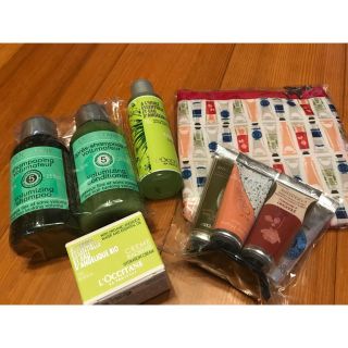 ロクシタン(L'OCCITANE)のtipipi様専用【値下げ】L'OCCITANE ハッピーデイリーケアセット(その他)