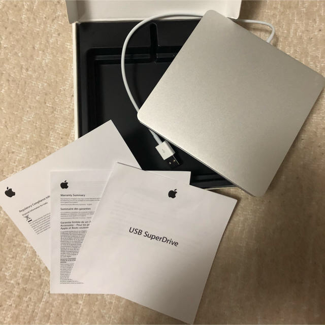 Apple(アップル)の✨Apple Mac USB SuperDrive スマホ/家電/カメラのPC/タブレット(PC周辺機器)の商品写真