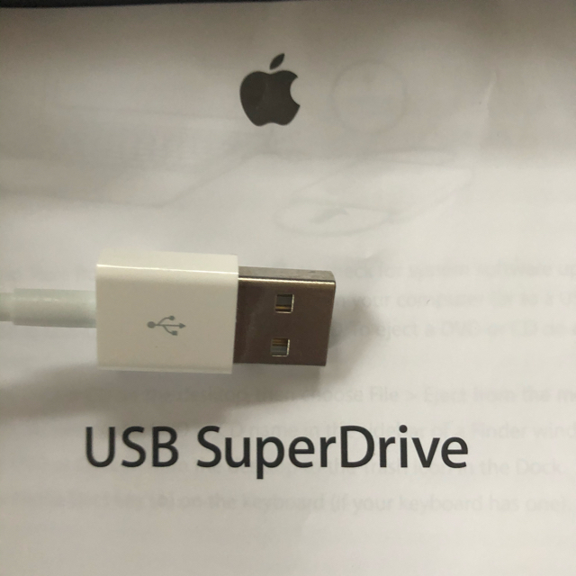 Apple(アップル)の✨Apple Mac USB SuperDrive スマホ/家電/カメラのPC/タブレット(PC周辺機器)の商品写真