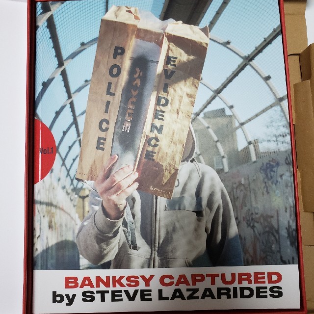 BANKSY CAPTURED 限定ボックス付き