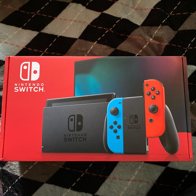 Nintendo Switch(ニンテンドースイッチ)のNintendo Switch ネオン ブルー レッド 3年保障 スイッチ  エンタメ/ホビーのゲームソフト/ゲーム機本体(家庭用ゲーム機本体)の商品写真