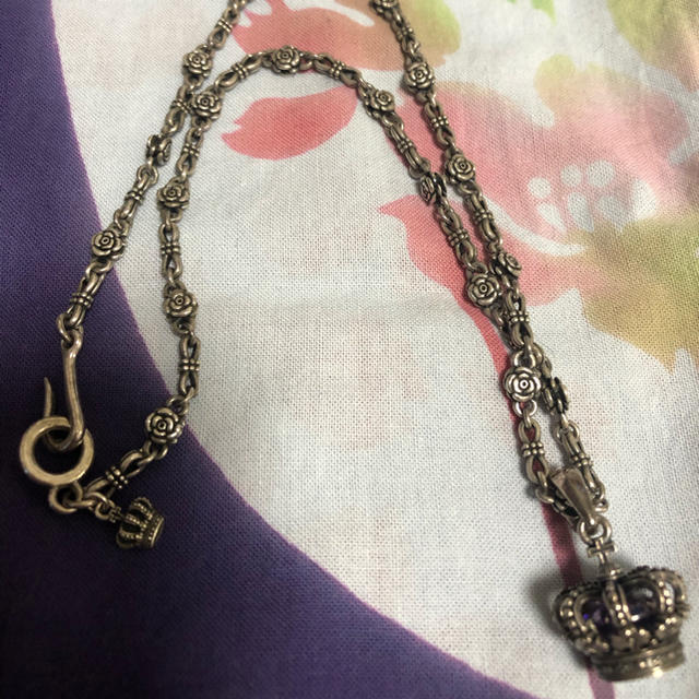 ジャスティンデイビス クラウンネックレス