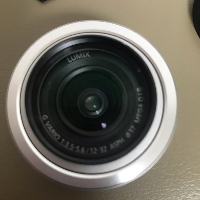 Panasonic(パナソニック)の本日限定値下げ！ミラーレス一眼 Wi-Fi Panasonic DMC−GF7 スマホ/家電/カメラのカメラ(ミラーレス一眼)の商品写真