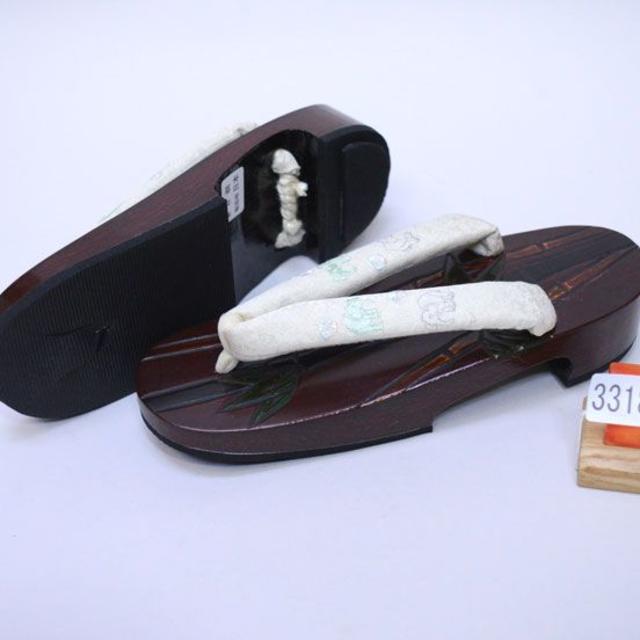 桐下駄 女性用 日本製 鎌倉彫 Lサイズ NO33185 レディースの靴/シューズ(下駄/草履)の商品写真