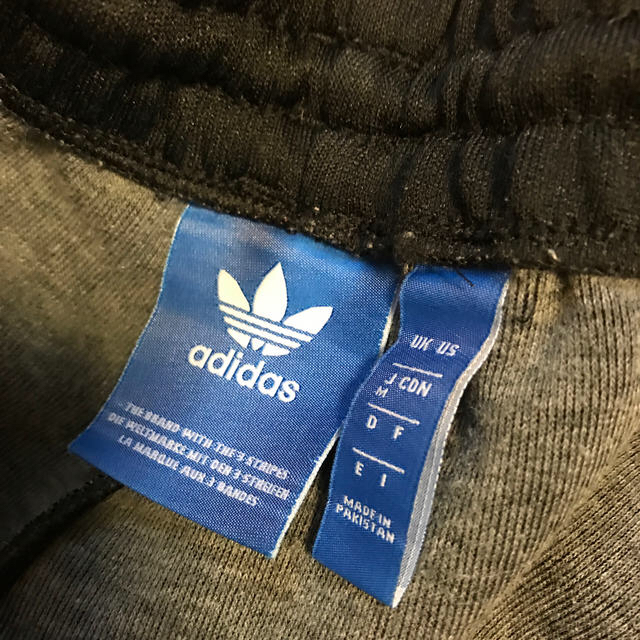 adidas(アディダス)のadidas トラックパンツ M レディースのパンツ(その他)の商品写真