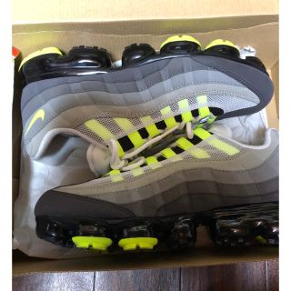 ナイキ(NIKE)のNIKE AIR VAPORMAX 95 イエローグラデ　27.5(スニーカー)