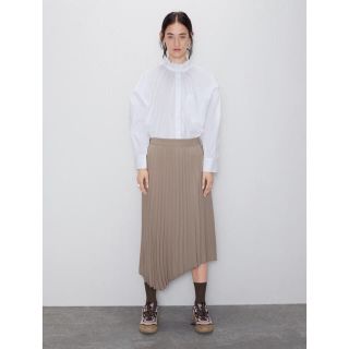 ザラ(ZARA)のZARA コントラスト入りプリーツスカート M(ロングスカート)