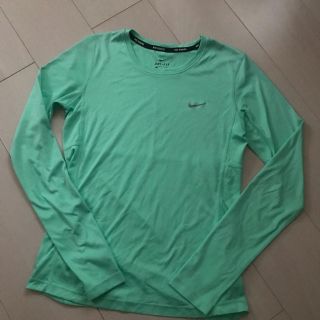 ナイキ(NIKE)のNIKE ナイキ ランニングウエア 長袖 緑 グリーン S(ウェア)