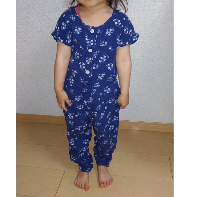 Old Navy(オールドネイビー)のOLD NAVY サロペット　女の子 キッズ/ベビー/マタニティのキッズ服女の子用(90cm~)(パンツ/スパッツ)の商品写真