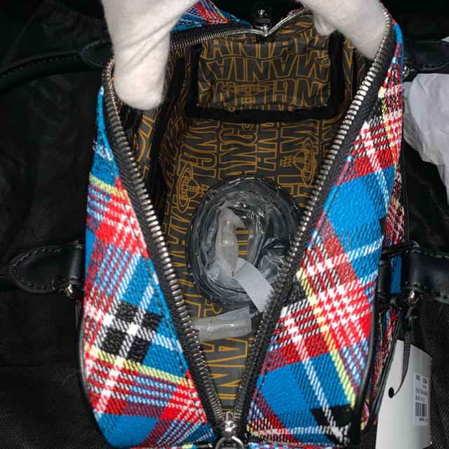 Vivienne Westwood(ヴィヴィアンウエストウッド)のVIVIENNE WESTWOOD SHUKA TARTAN HANDBAG レディースのバッグ(ハンドバッグ)の商品写真