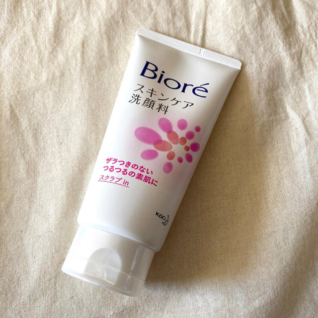 Biore(ビオレ)のビオレ スキンケア 洗顔料 スクラブ In コスメ/美容のスキンケア/基礎化粧品(洗顔料)の商品写真