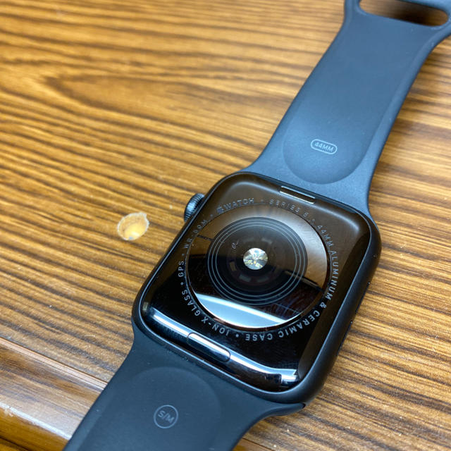 Apple Watch(アップルウォッチ)のApple Watch series 5 44mm GPSモデル スマホ/家電/カメラのスマートフォン/携帯電話(その他)の商品写真