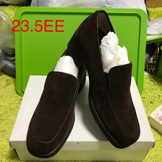 HUSH  PUPPIES 23.5EE