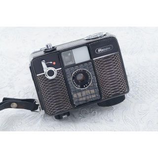 リコー(RICOH)の整備品!　RICOH　カッコカワＥ!　オートハーフ　SE　(フィルムカメラ)