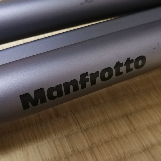 Manfrotto(マンフロット)のマンフロット 3脚 スマホ/家電/カメラのカメラ(デジタル一眼)の商品写真