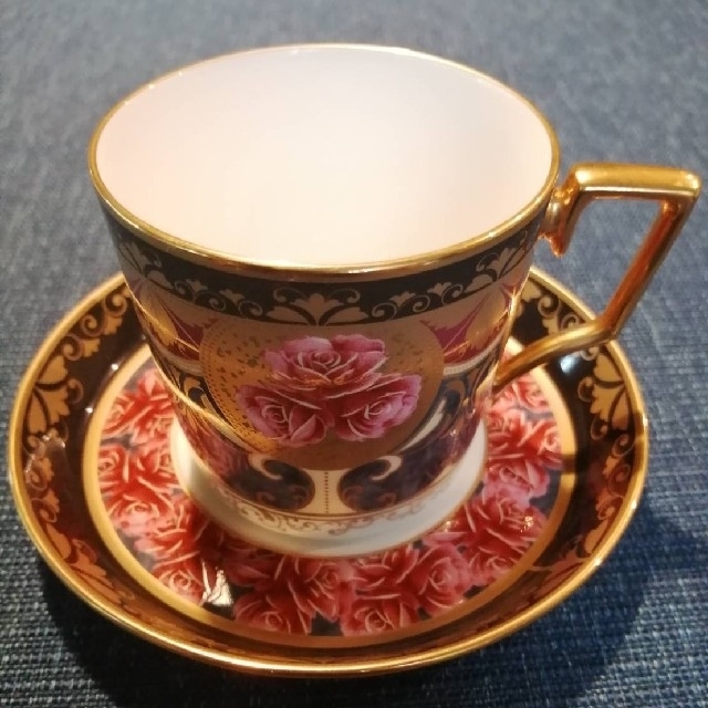 Noritake(ノリタケ)のNoritake ノリタケ　オマージュ コレクション　コーヒー碗皿（色絵薔薇文） インテリア/住まい/日用品のキッチン/食器(食器)の商品写真