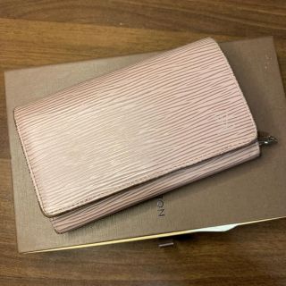 ルイヴィトン(LOUIS VUITTON)のLOUIS VUITTON 【ルイヴィトン】エピ財布(財布)