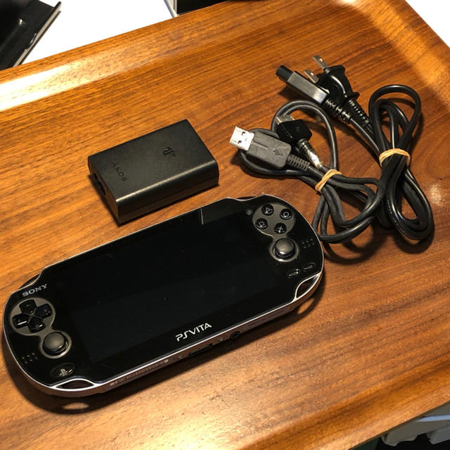 PlayStation®Vita（PCH-1000）