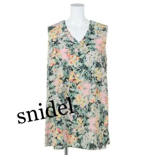 スナイデル(SNIDEL)のsnidel ボタニカルフラワー　花柄　ワンピース　春　夏(ミニワンピース)