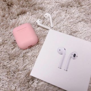 アップル(Apple)のAirpods Apple エアーポッズ イヤホン(ヘッドフォン/イヤフォン)