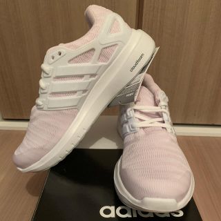 アディダス(adidas)のadidas/新品/ｽﾆｰｶｰ/薄ﾋﾟﾝｸ/24.5㎝/ｱﾃﾞｨﾀﾞｽ(スニーカー)