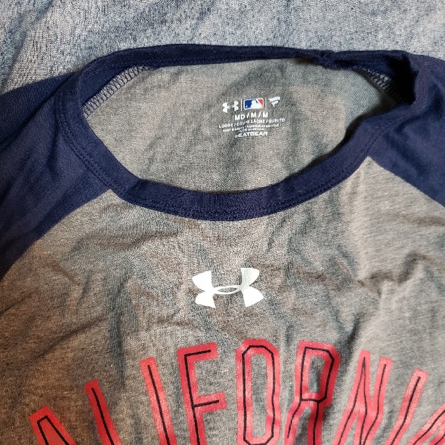 UNDER ARMOUR(アンダーアーマー)のアンダーアーマ七分丈シャツ メンズのトップス(シャツ)の商品写真