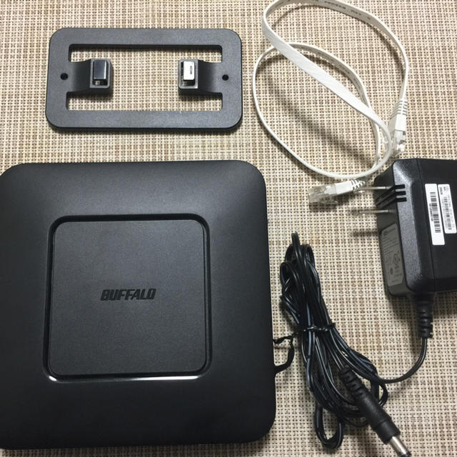 Buffalo(バッファロー)のBuffalo ルーター スマホ/家電/カメラのPC/タブレット(PC周辺機器)の商品写真