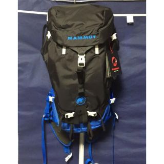 マムート(Mammut)のMAMMUT(マムート)トリオン ライト 38L【新品未使用】リュック(登山用品)