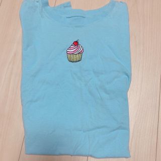 スピンズ(SPINNS)のカップケーキ Tシャツ(Tシャツ(半袖/袖なし))