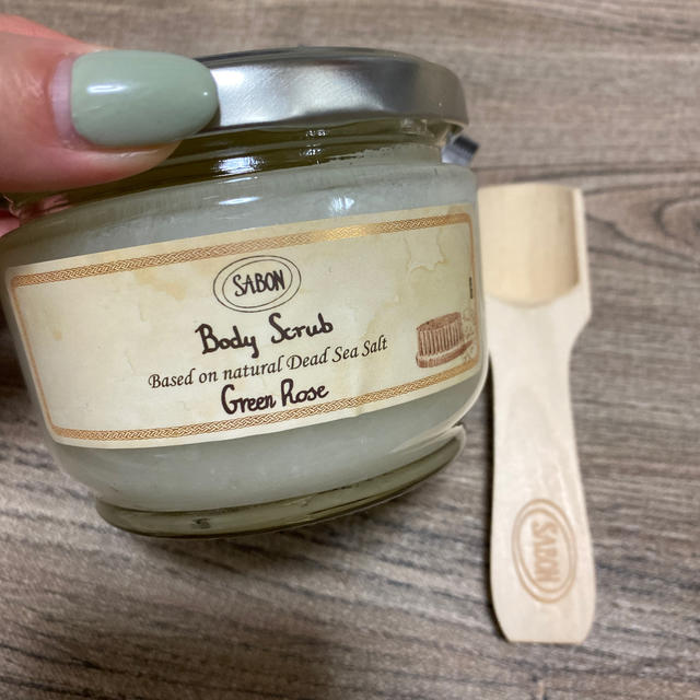 SABON(サボン)のサボン　グリーンローズ　ボディスクラブ コスメ/美容のボディケア(ボディスクラブ)の商品写真