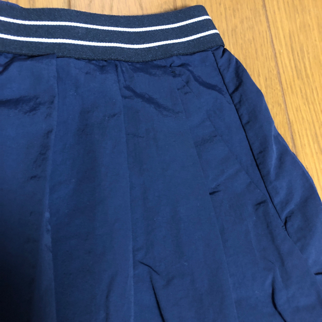 UNIQLO(ユニクロ)のUNIQLO 130㎝ スカート キッズ/ベビー/マタニティのキッズ服女の子用(90cm~)(スカート)の商品写真