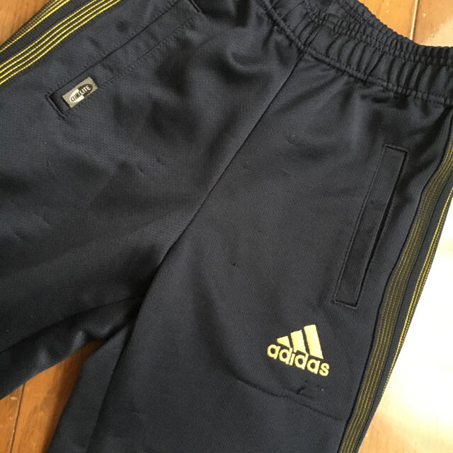 adidas(アディダス)のadidas アディダス☆110センチ ジャージ キッズ/ベビー/マタニティのキッズ服男の子用(90cm~)(パンツ/スパッツ)の商品写真