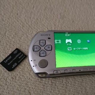 プレイステーションポータブル(PlayStation Portable)のSONY PlayStationPortable PSP-3000 シルバー(携帯用ゲーム機本体)