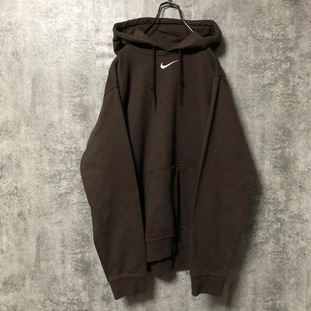 NIKE(ナイキ)の【くう。様専用☆】ナイキ☆メキシコ製ワンポイント刺繍ロゴスウェットパーカー メンズのトップス(パーカー)の商品写真