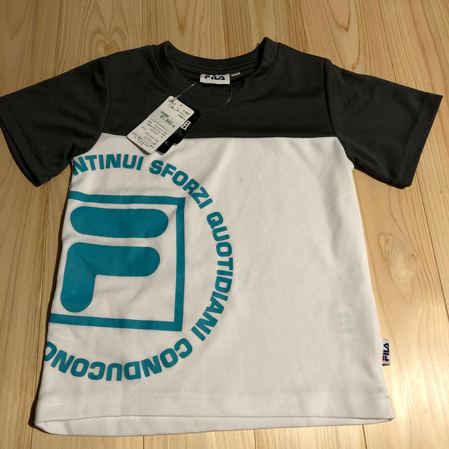 FILA(フィラ)のFILA Tシャツ キッズ/ベビー/マタニティのキッズ服男の子用(90cm~)(Tシャツ/カットソー)の商品写真