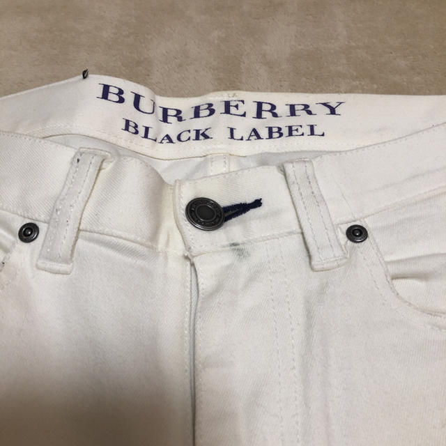 BURBERRY BLACK LABEL(バーバリーブラックレーベル)のバーバリーブラックレーベル  ホワイトデニム メンズのパンツ(デニム/ジーンズ)の商品写真
